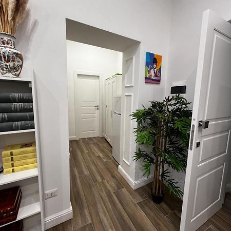 Mama Mia House Apartment เนเปิลส์ ภายนอก รูปภาพ