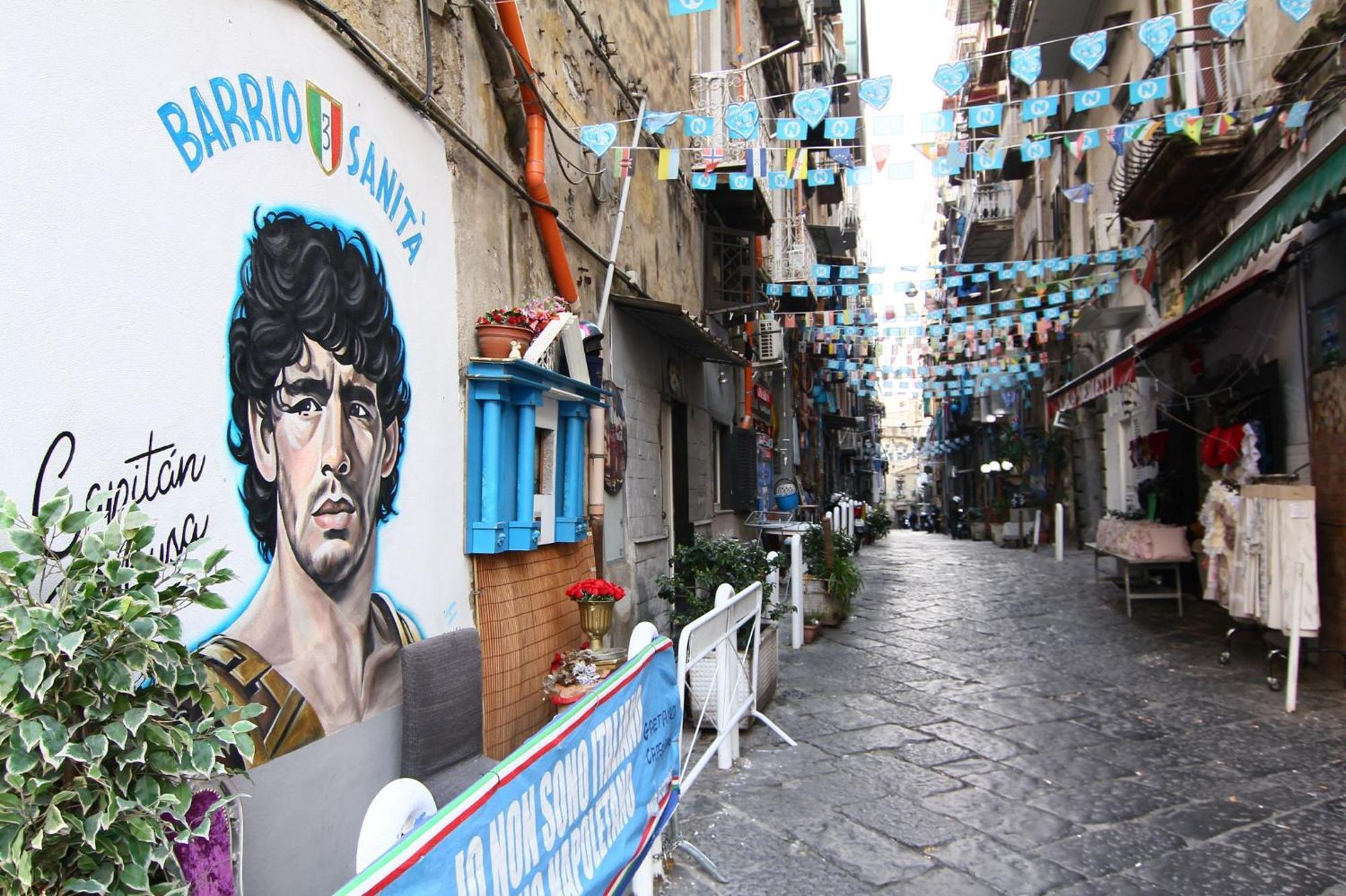 Mama Mia House Apartment เนเปิลส์ ภายนอก รูปภาพ