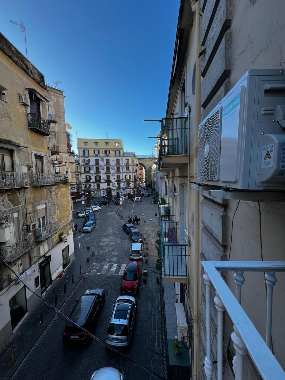 Mama Mia House Apartment เนเปิลส์ ภายนอก รูปภาพ