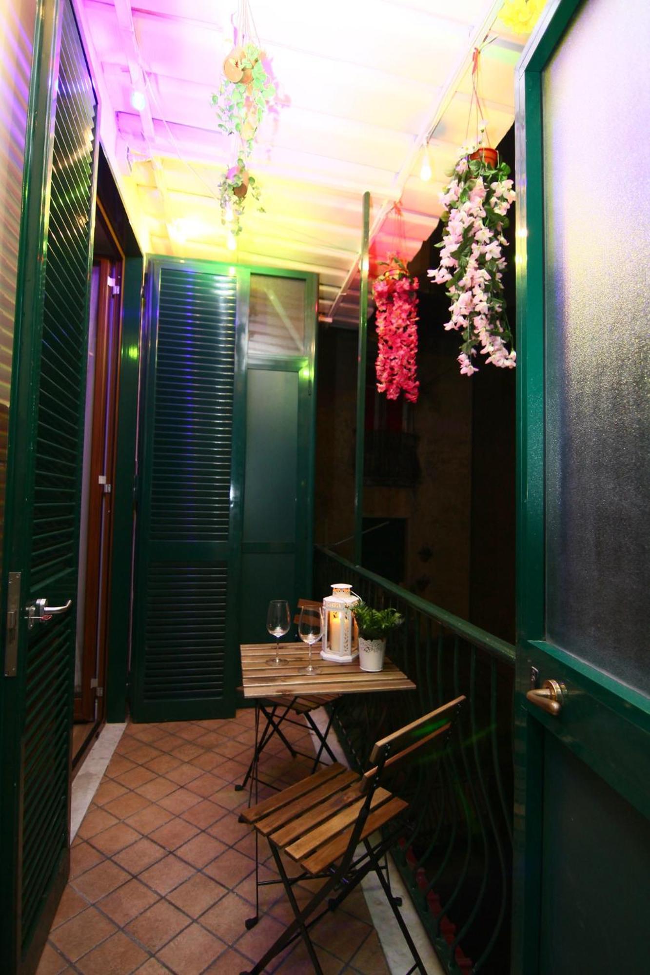 Mama Mia House Apartment เนเปิลส์ ภายนอก รูปภาพ