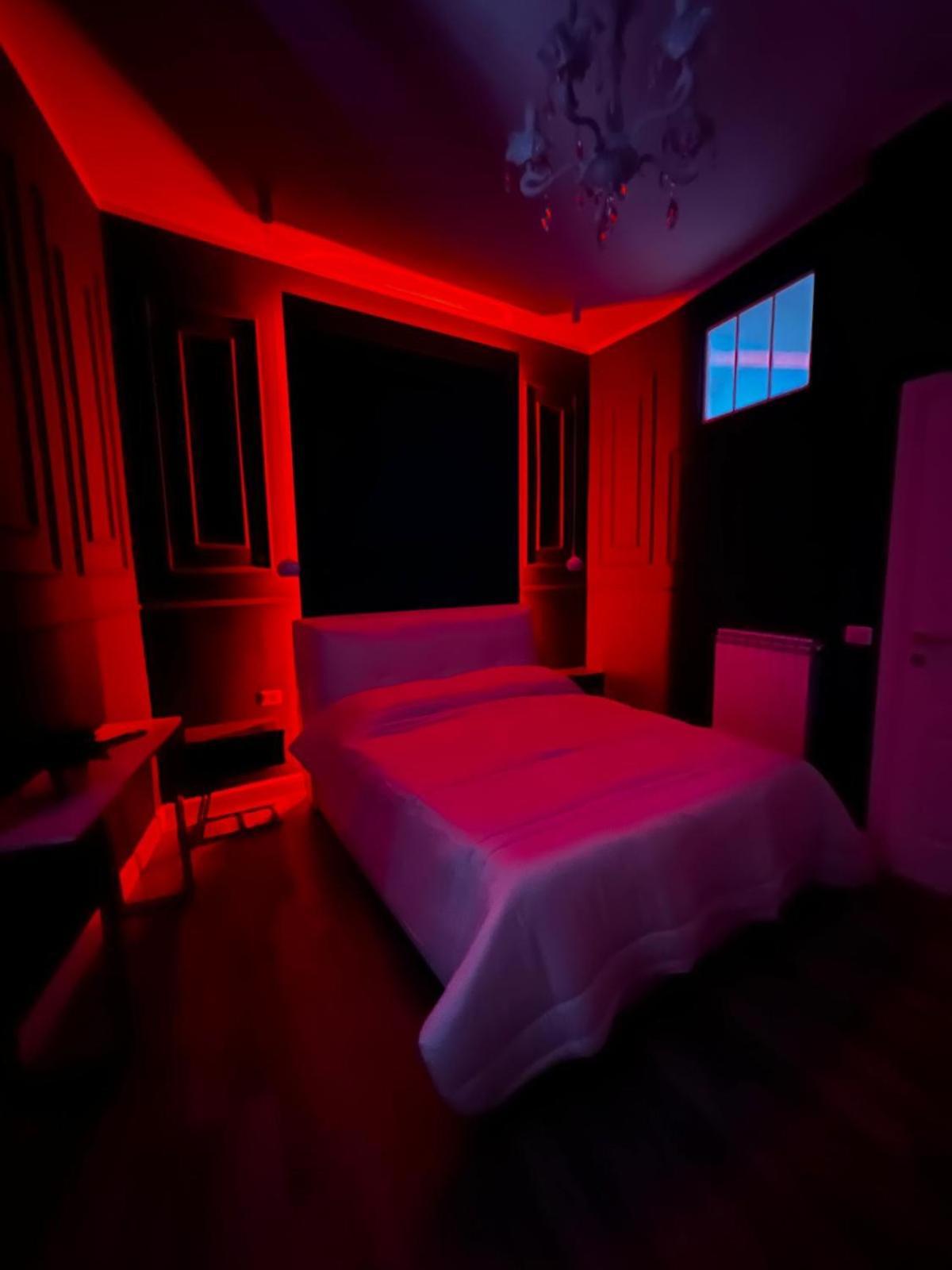 Mama Mia House Apartment เนเปิลส์ ภายนอก รูปภาพ