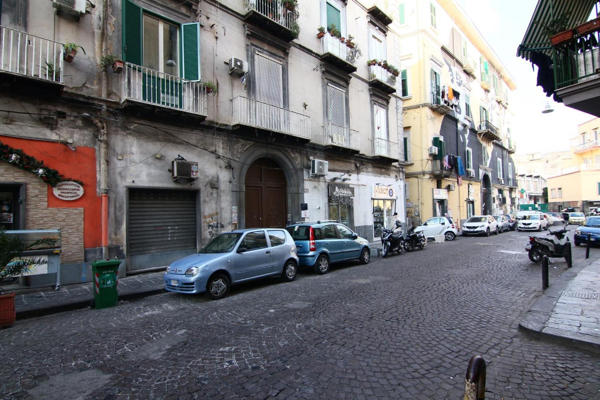 Mama Mia House Apartment เนเปิลส์ ภายนอก รูปภาพ